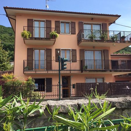 Casa Bertuzzi Apartment Torri Del Benaco Exterior photo